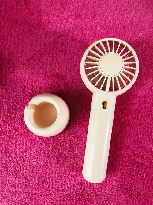 手持電風(fēng)扇 夏日隨身清涼的輕便之選